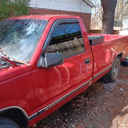 1999 Chevrolet 2500 Regular Cab & Chassis