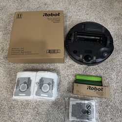Roomba J7 Parts (vacuum bags, rollers, roomba)