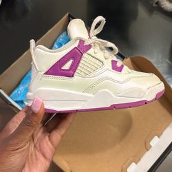 Jordan 4s