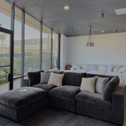 Cloud Style Sectional Sofa — 4 Seat w/ Reversible Chaise (NEW) Modern Cloud Sectional Couch 