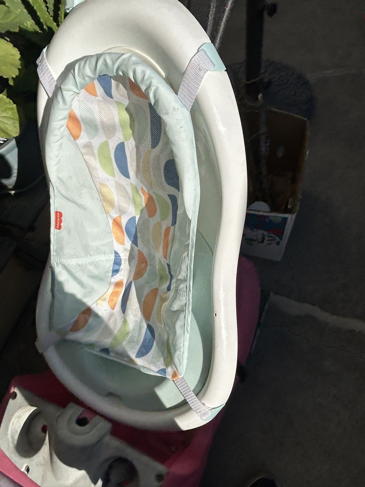 Free Baby Bath Tub