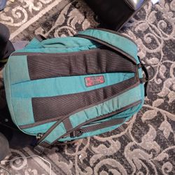 Back Pack https://offerup.com/redirect/?o=QWlyZmxvdy5Td2lzcw== Gear.