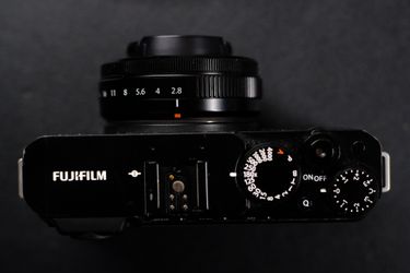 Fujifilm X-E4 + XF27f2.8