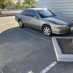 2000 Toyota Camry