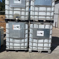 Tote Containers 