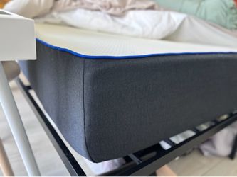Black Queen Bedframe/platform
