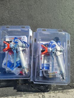 2 Graco spray guns original