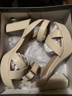 Beige Heels Size 8.5