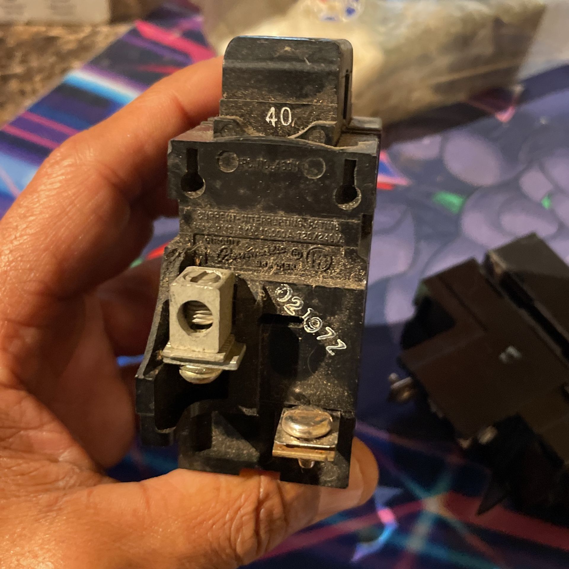 Pushmatic Breaker40”