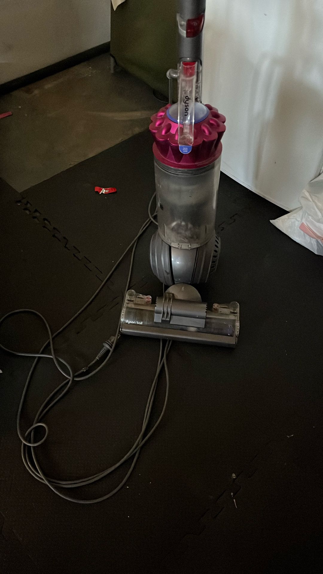 Dyson Vacuum Cleaner 