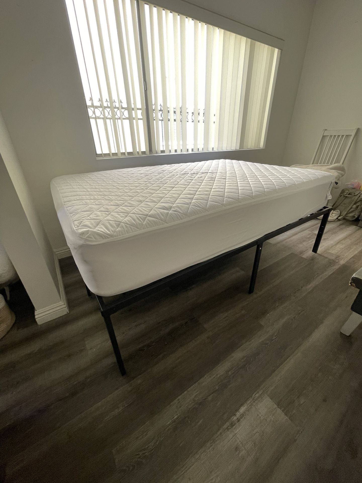 Bed Metal Frame And Mattress