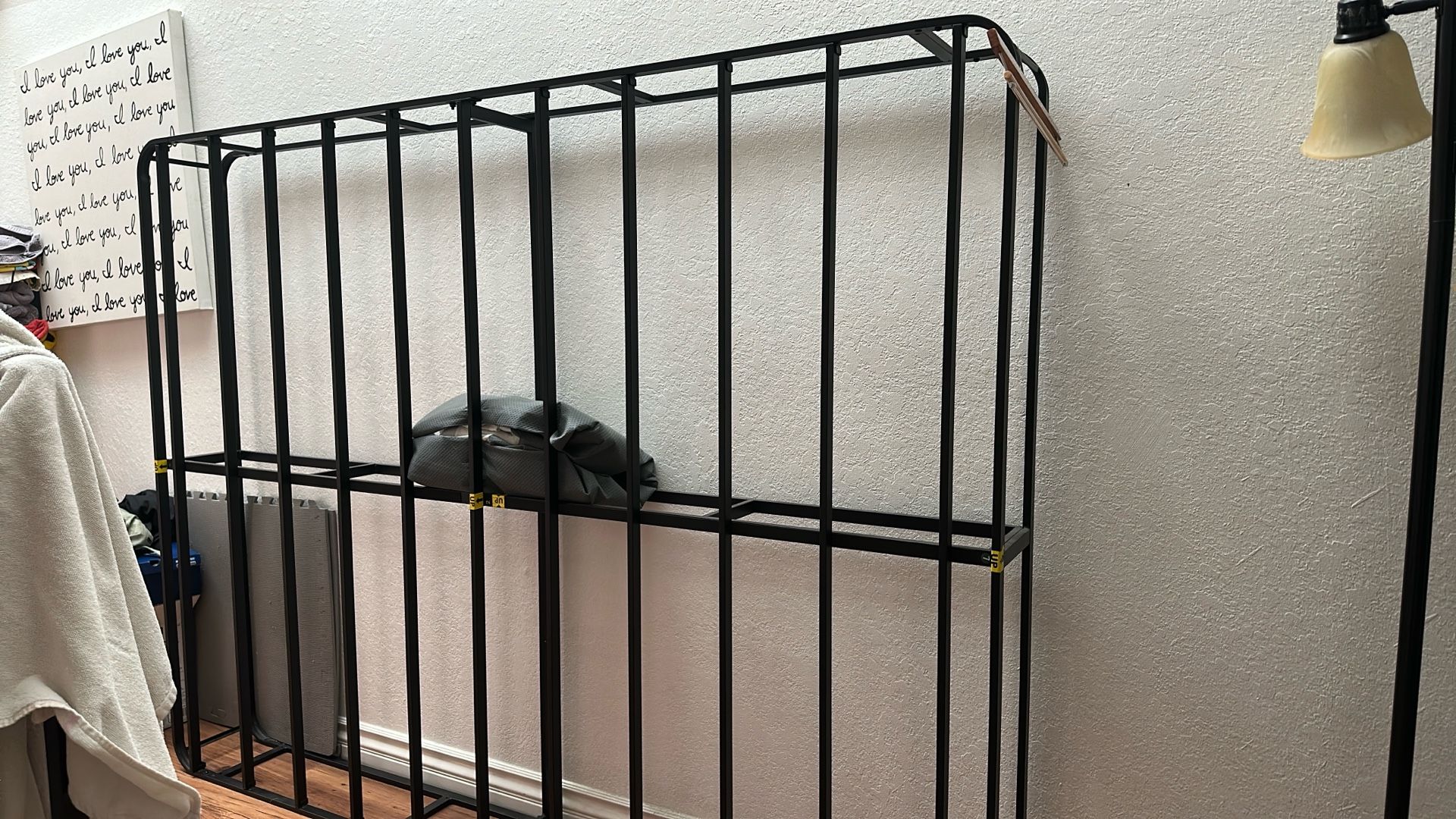 Queen Metal Bed Frame 