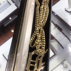 GOLD CHAIN THE BEST CHRISTMAS GIFT!!!!  Beautiful Cuban Link , Very Impressive With The Initial D !!!!!