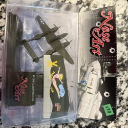 Decorations And Collectors Items 