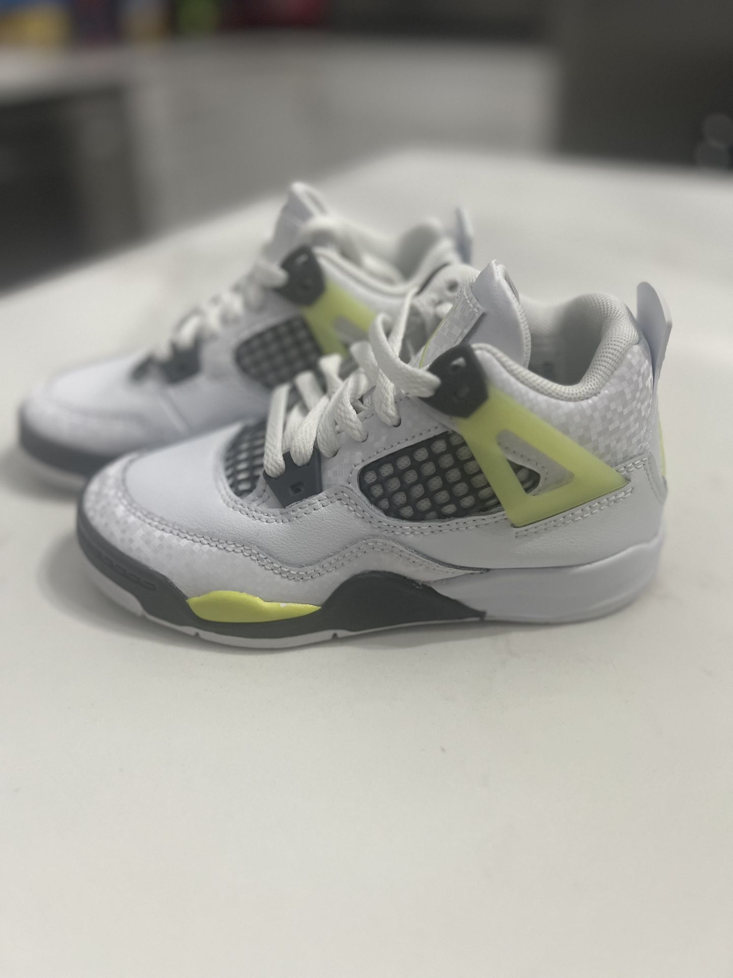 Size 11C Brand New Jordan 4 Retro (PS) White Lemon Twist OG Box No Lid