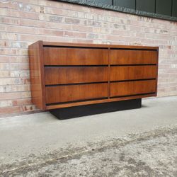 Mid Century Modern Lane Plinth Base Walnut 6 Drawer Lowboy Dresser or Credenza Vintage