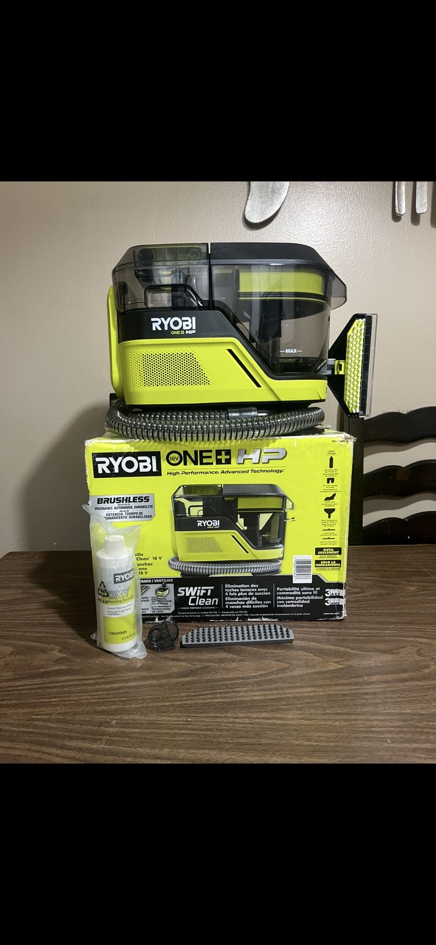 Ryobi 18v ONE+ HP Brushless SWIFTClean Mid-Size Spot Cleaner