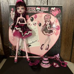 Draculaura Sweet 16 Monster High Doll