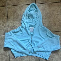 blue hollister sweater 