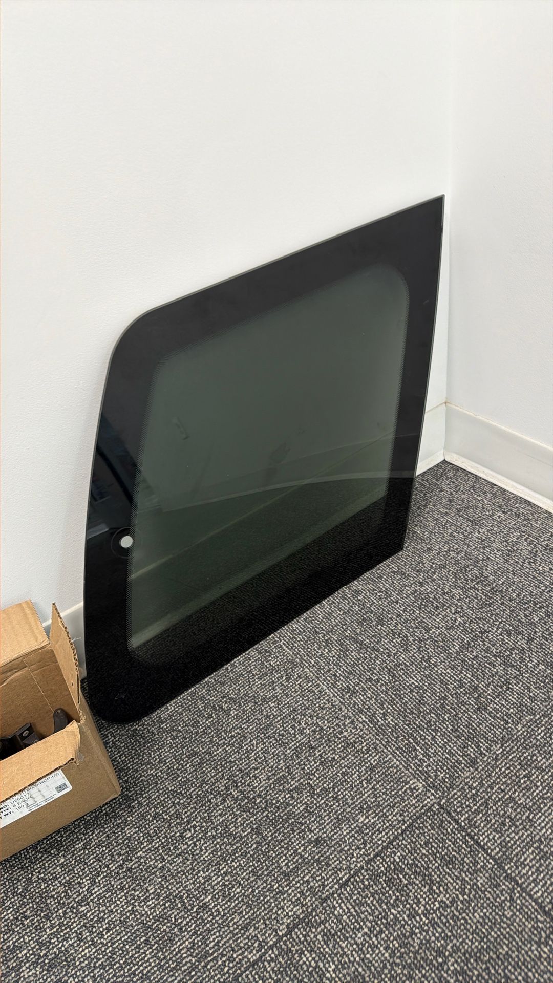 Leer Canopy Passenger Side Pop Out Window