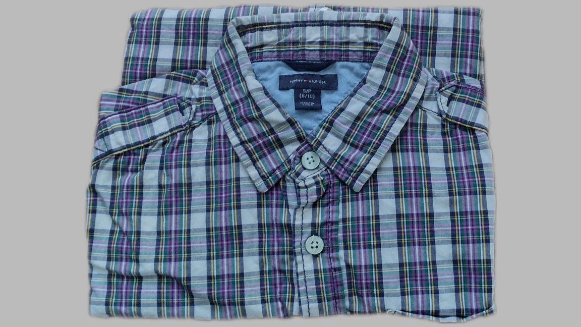 Boy's (Small) Tommy Hilfiger Long-Sleeves Dressing Shirt