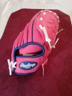 Girls Rawlings Baseball Glove