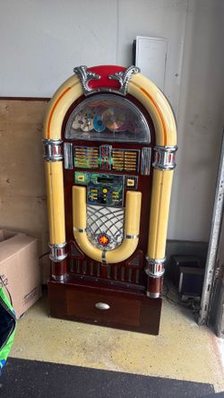 LARGE JUKEBOX