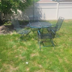 Metal Outdoor Table With 4 Chairs
