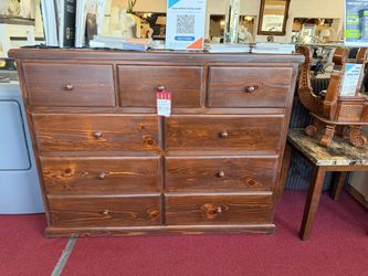 Chest/Dresser - 9 Drawers