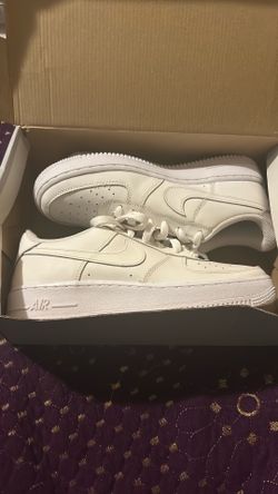 White Airforce 1s Size 6.5Y