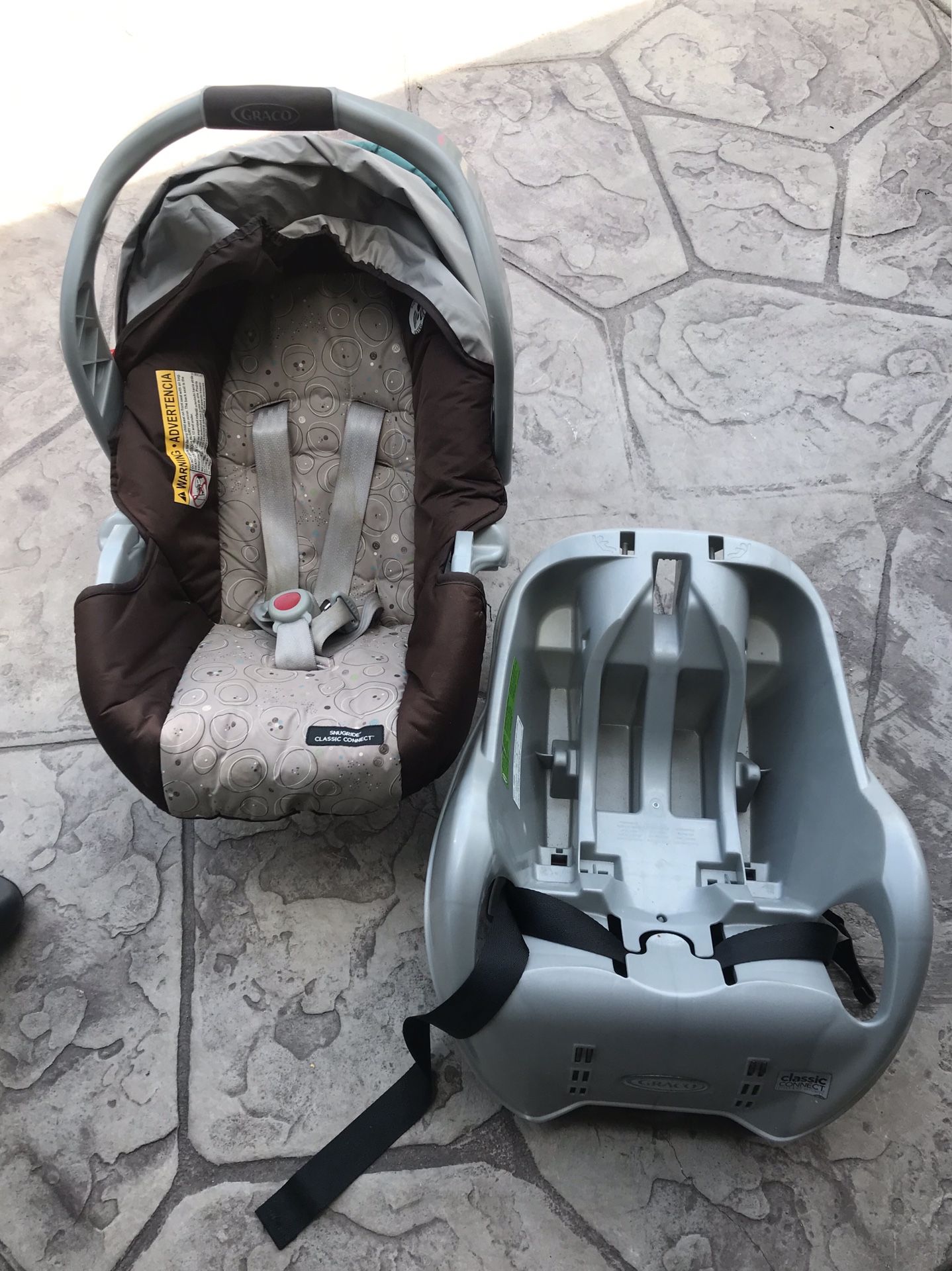 Graco infant car seat (very clean barely used). Must see today because I’m going back to Seattle