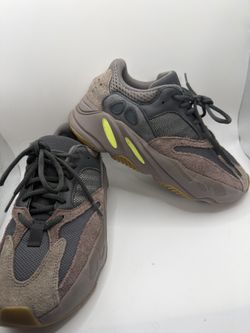YEEZY 700 Size #6 Man 