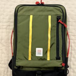 Topo Designs Global Travel Bag 30L - Olive Green.