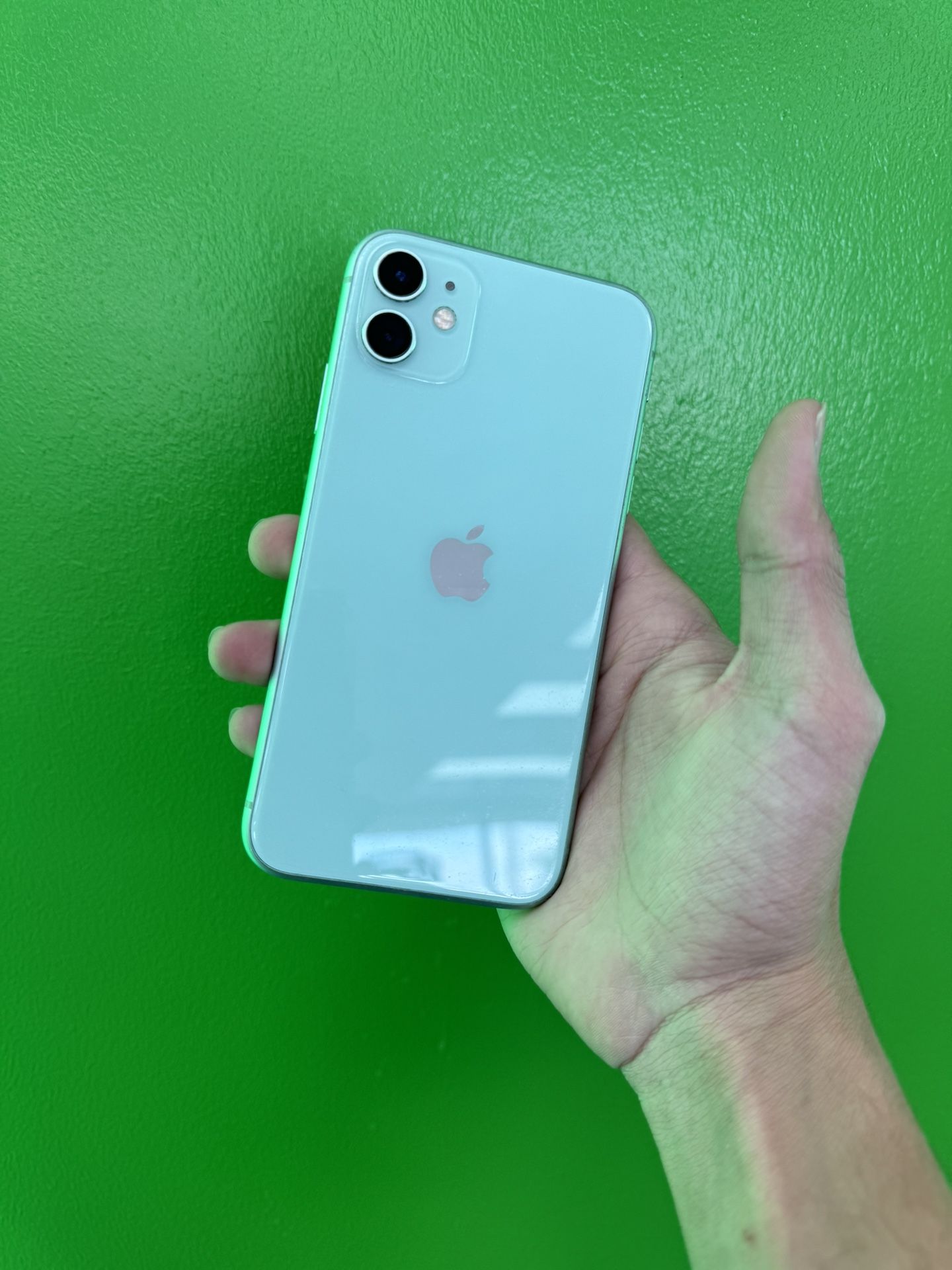 iPhone 11 Unlocked