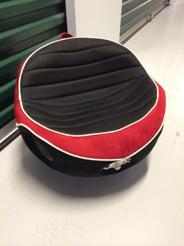 BoomPod Gaming Chair With Speakers
