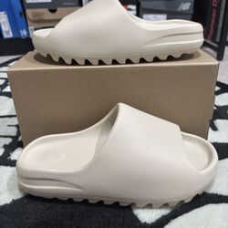 Adidas Yeezy Slide Bone Size 6 / 7 / 11