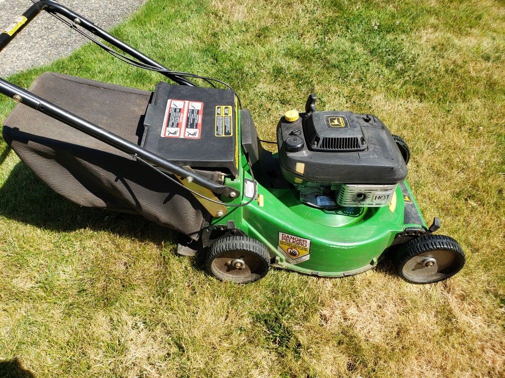 John Deere JX85 21" Steel Deck Walk Behind Lawn Mower for Sale in