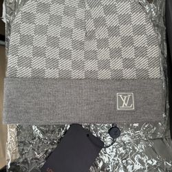 Louis Vuitton Beanie Gray 