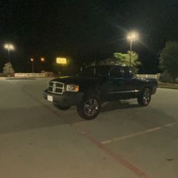 Dodge Dokota 2005