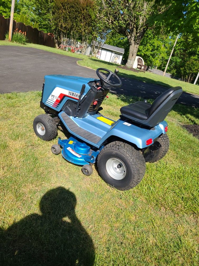 I have changed my mind and this mower is no longer for sale just wanted to put that up so so no one would be misled thank you