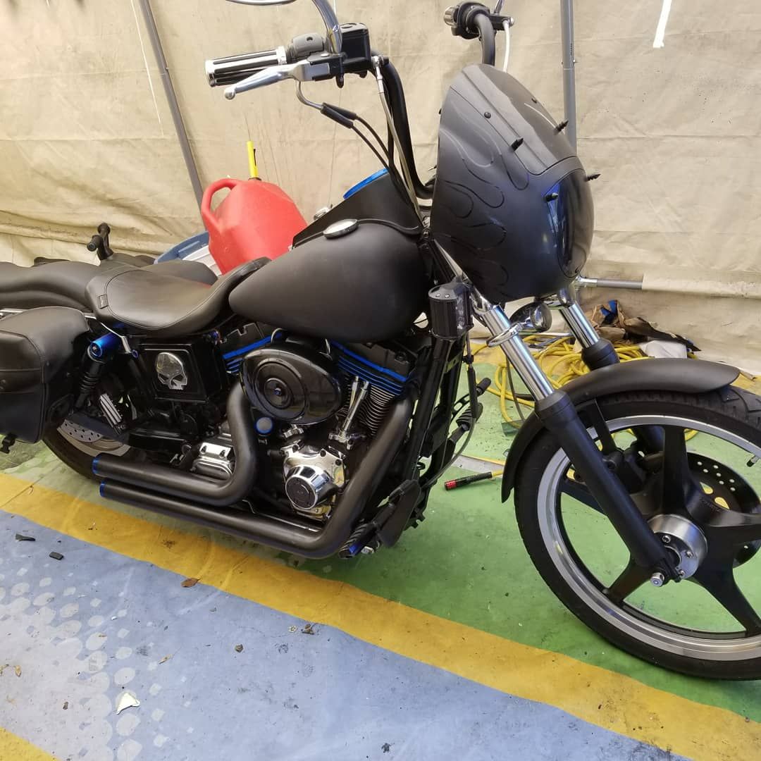 Custom Harley Davidson Dyna Wide Glide Custom Sound System + subwoofer