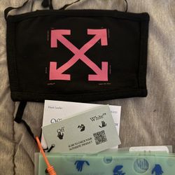 OFF-WHITE Arrows Over The Head Face Mask Black/Fuchsia 