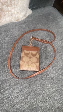 Coach badge lariat