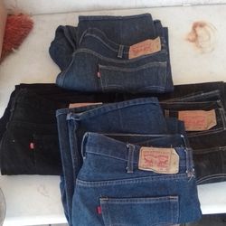 4 Pairs Of Levi's Used 44×30