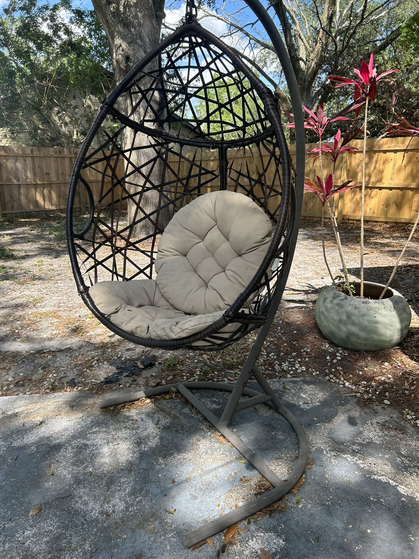 Hanging Egg Chair