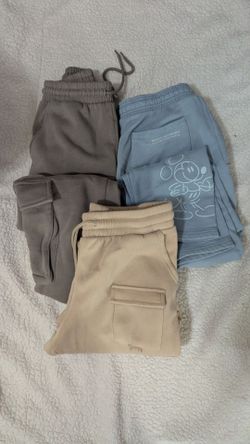 Cargo style sweat pants including Mickey Mouse