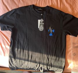 Chrome, hearts, T-shirt, size large