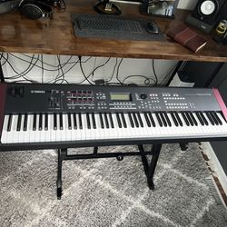 Yamaha Moxf8 Music Synthesizer