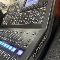 Midas-M32R-LIVE-40-channel-Digital-Mixer.