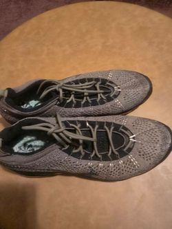 LIKE NEW Olive Green Nike Vapormax Men's Size 11